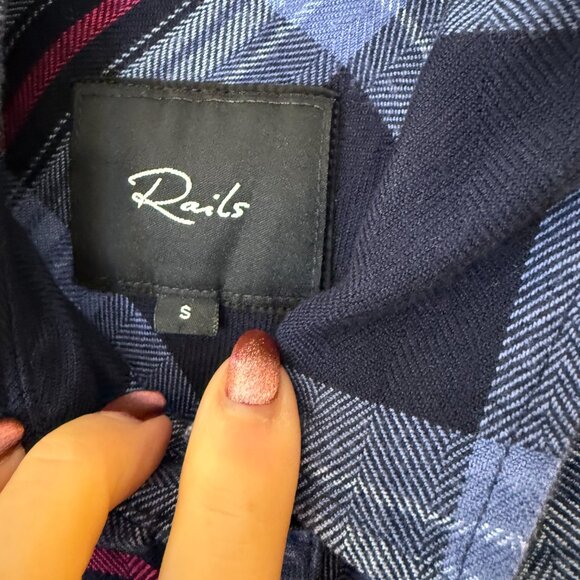 Worn once! RAILS Hunter plaid shirt Size Small - Picture 3 of 9